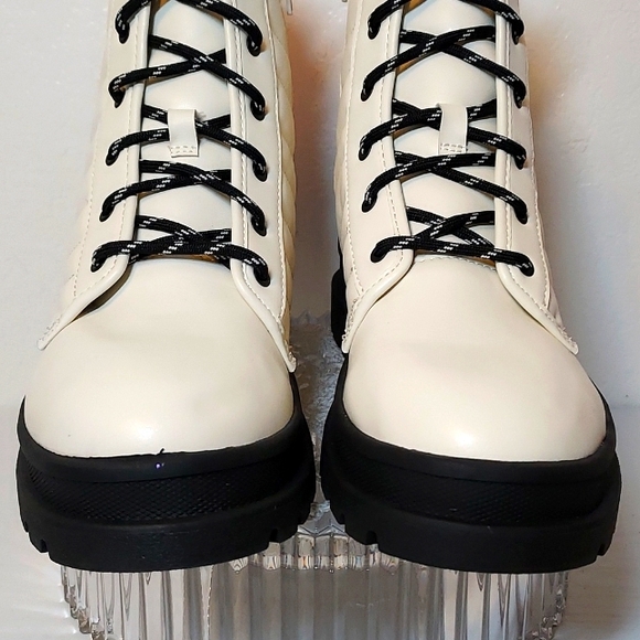 Girls Quilted Combat Boot - Picture 10 of 14